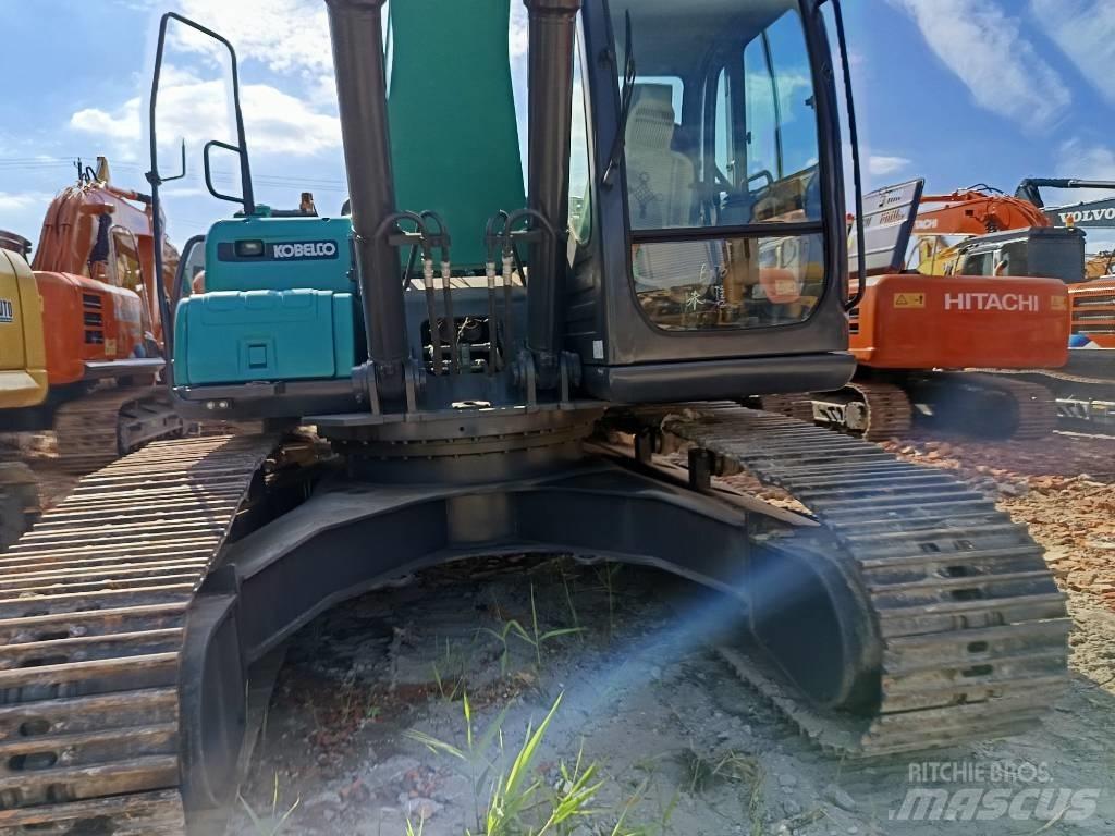 Kobelco SK210 Гусеничные экскаваторы
