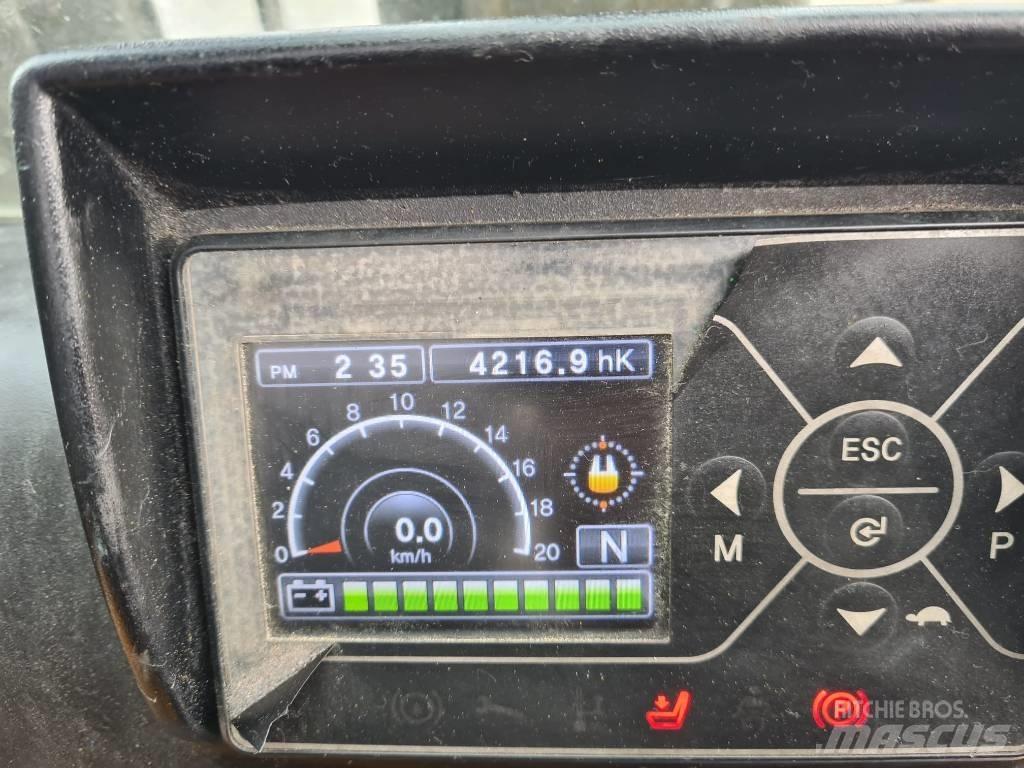 Hyundai 16 B-9 Электропогрузчики
