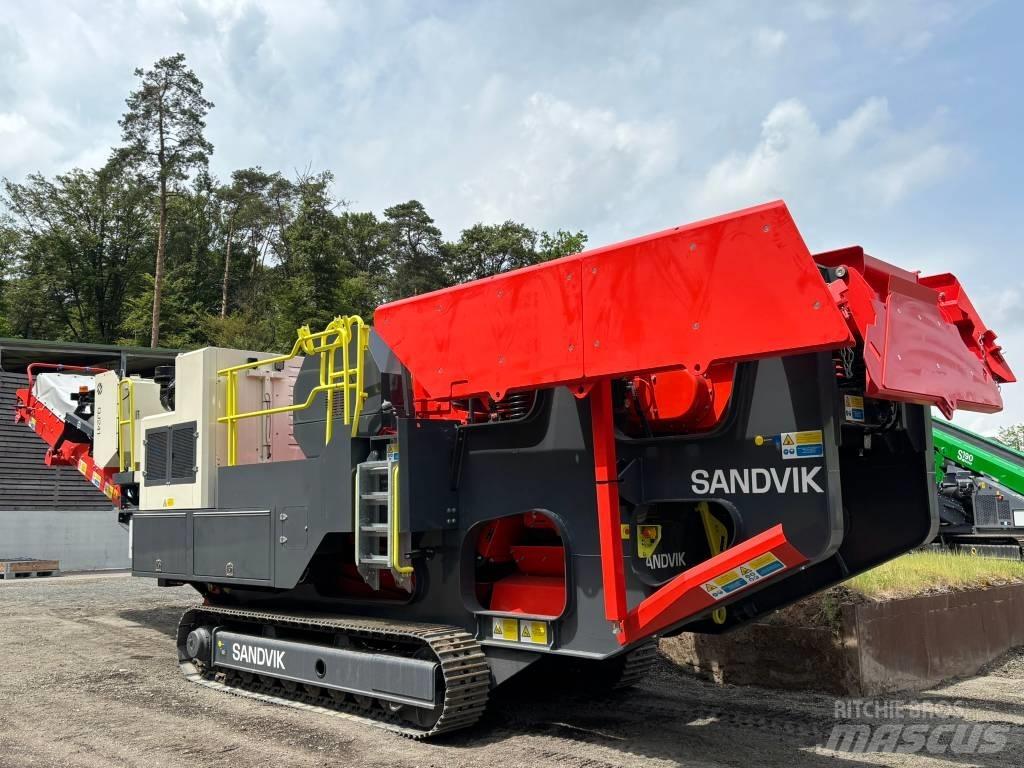 Sandvik QJ 241 Мобильные дробилки