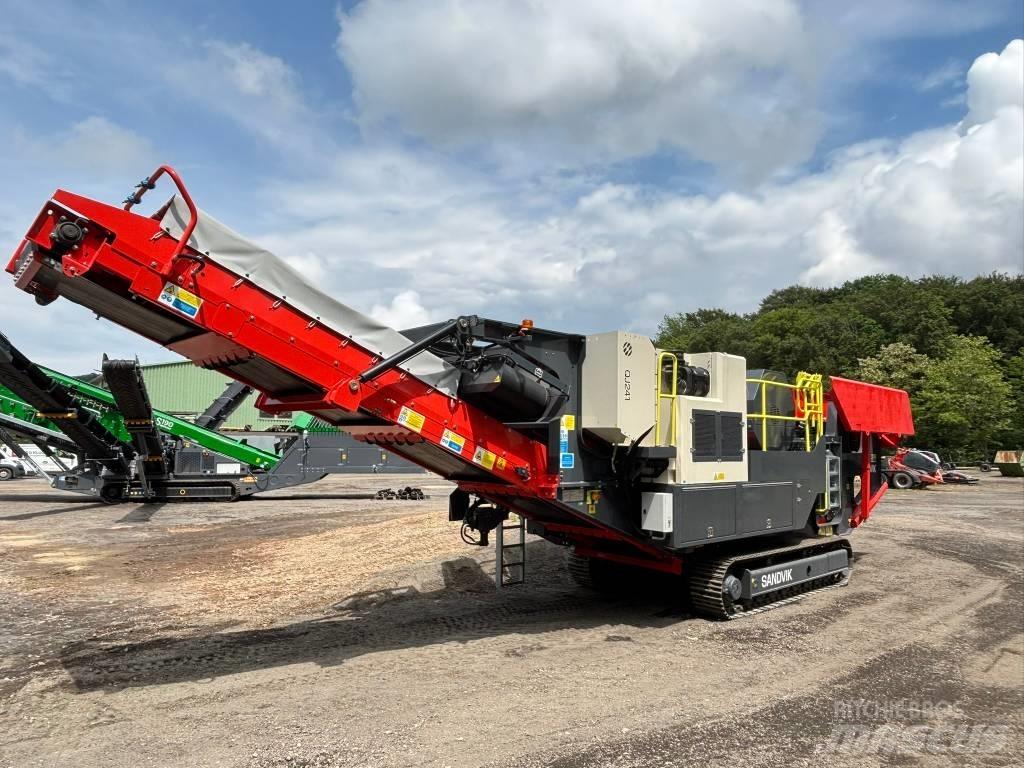Sandvik QJ 241 Мобильные дробилки