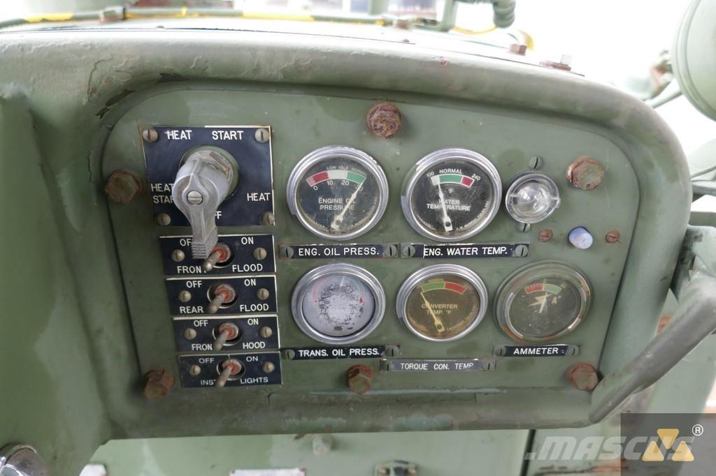 CAT D7F Ex-army Гусеничные бульдозеры