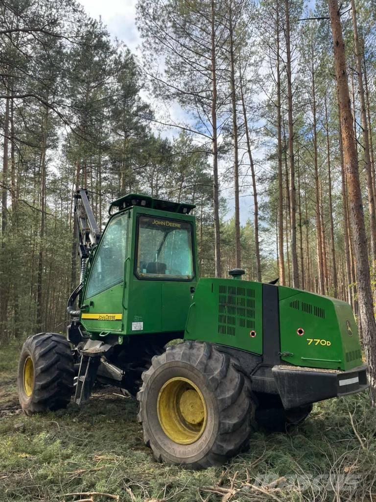 John Deere 770 D Харвестеры