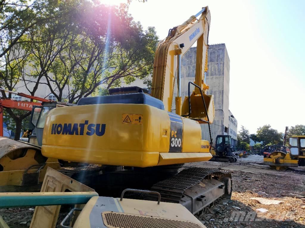Komatsu PC300-7 Гусеничные экскаваторы