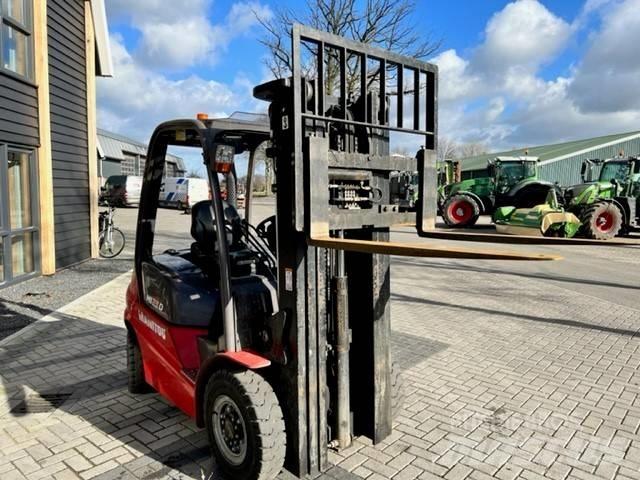 Manitou MI25D Дизельные погрузчики