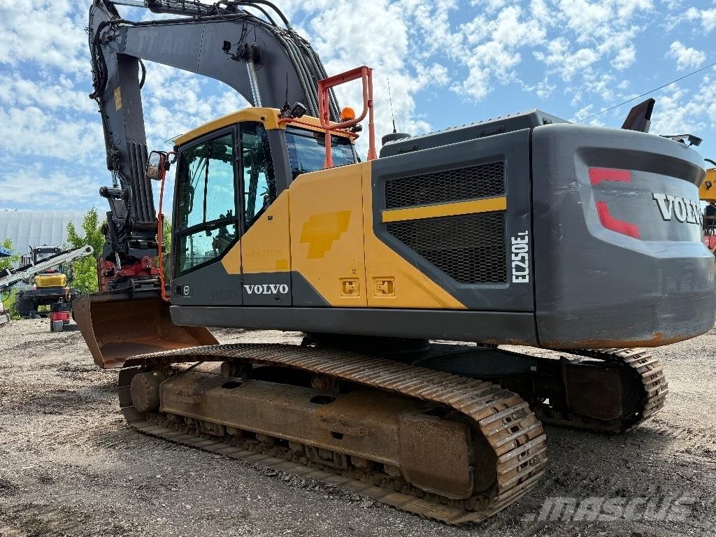 Volvo EC 250 E Гусеничные экскаваторы