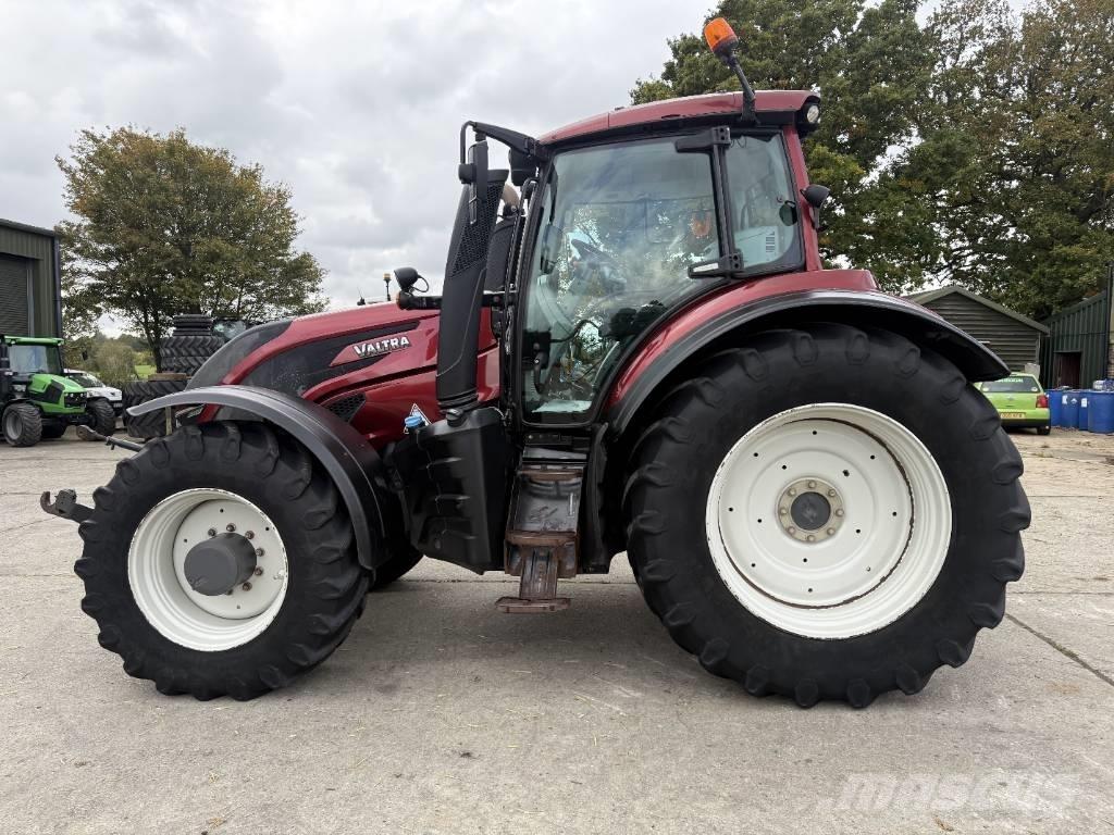 Valtra T174 Versu Трактора