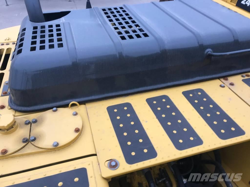 Komatsu PC 220-8 Гусеничные экскаваторы