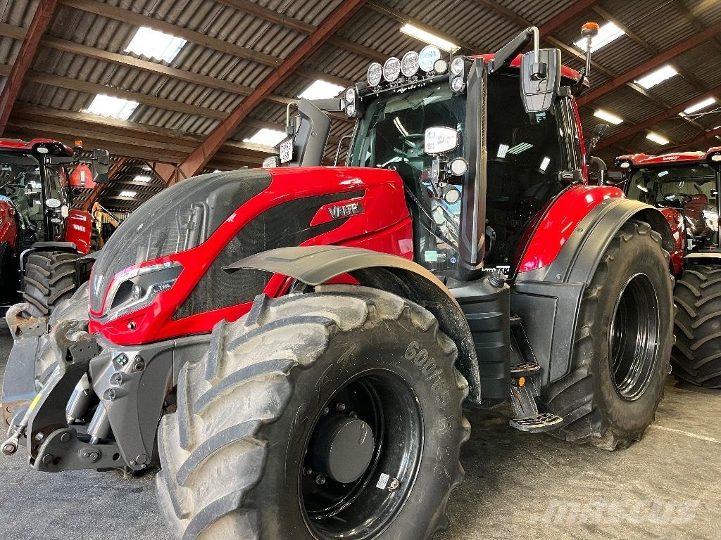 Valtra T235 Трактора