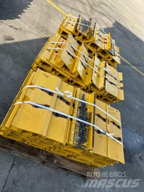 Komatsu d 85 plate Гусеницы и цепи