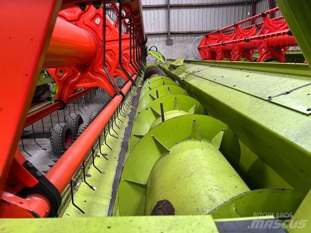 CLAAS Lexion 670 Зерноуборочные комбайны