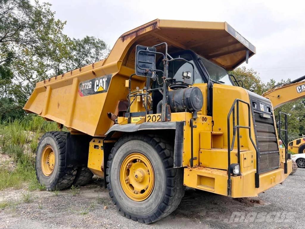 CAT 772G Шарнирно-сочленённые самосвалы