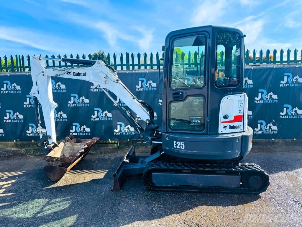 Bobcat E 25 Мини-экскаваторы