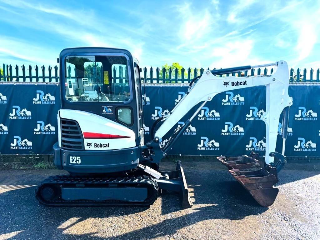 Bobcat E 25 Мини-экскаваторы
