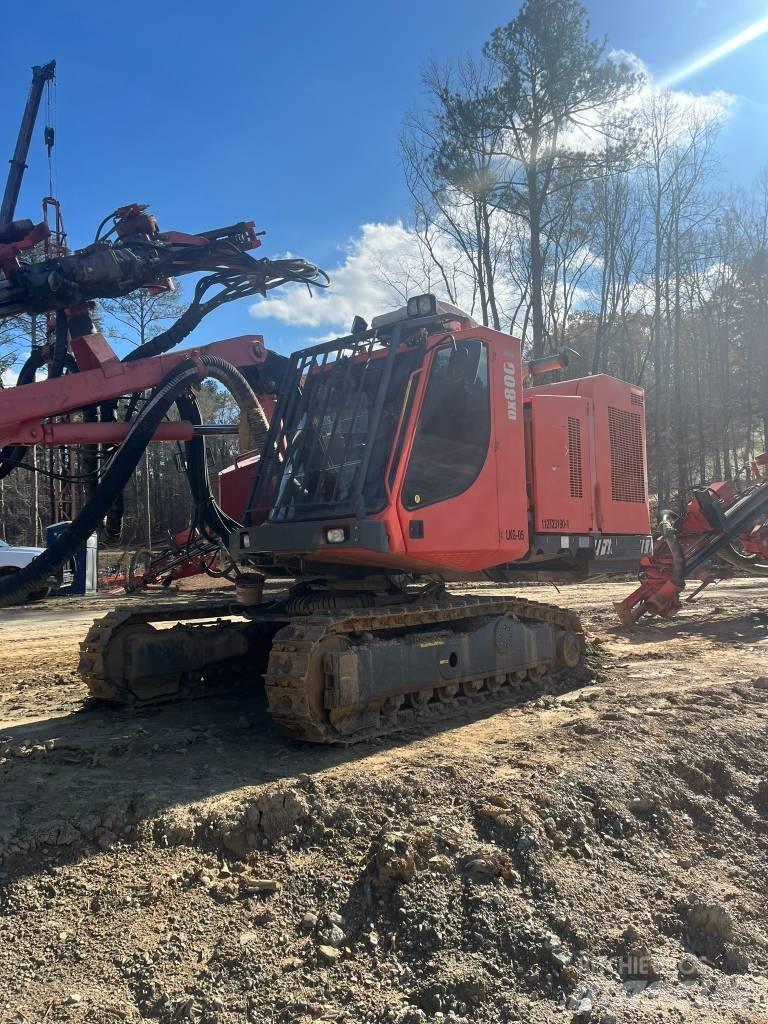 Sandvik DX800 Буровые вышки