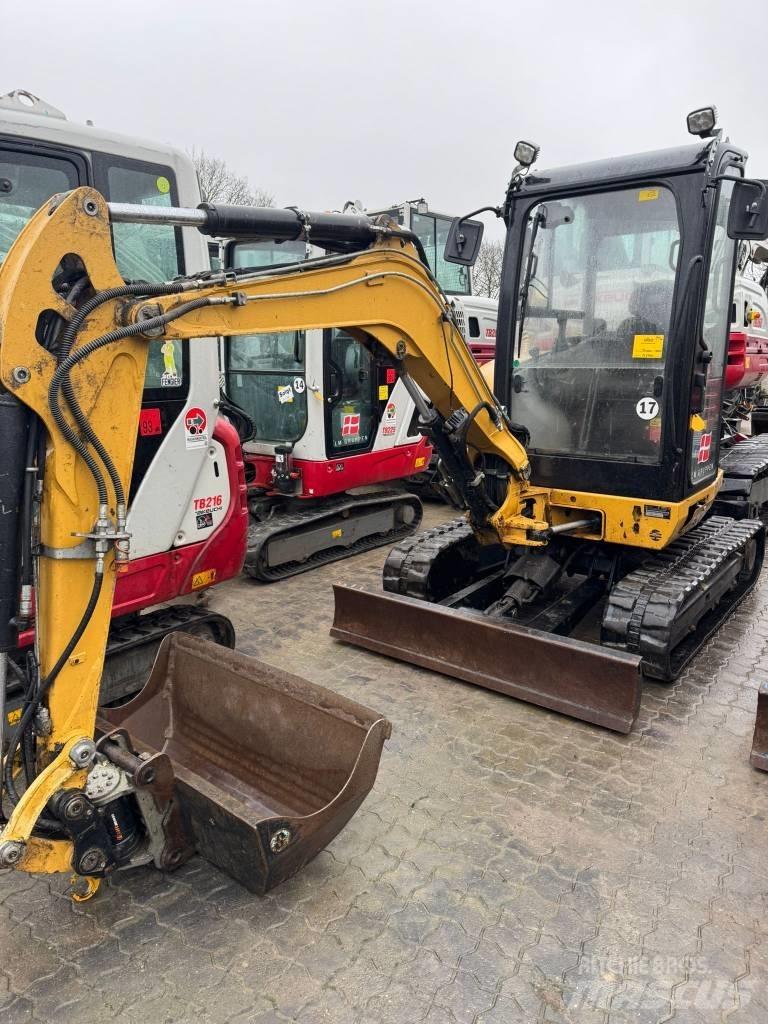 CAT 302.7 D Мини-экскаваторы