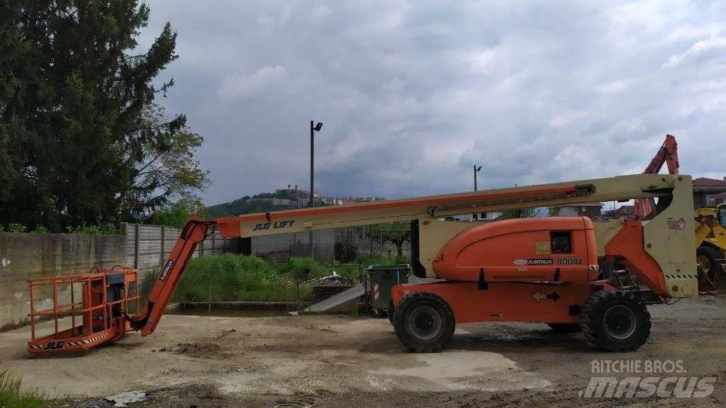 JLG 800 AJ Коленчатые подъемники