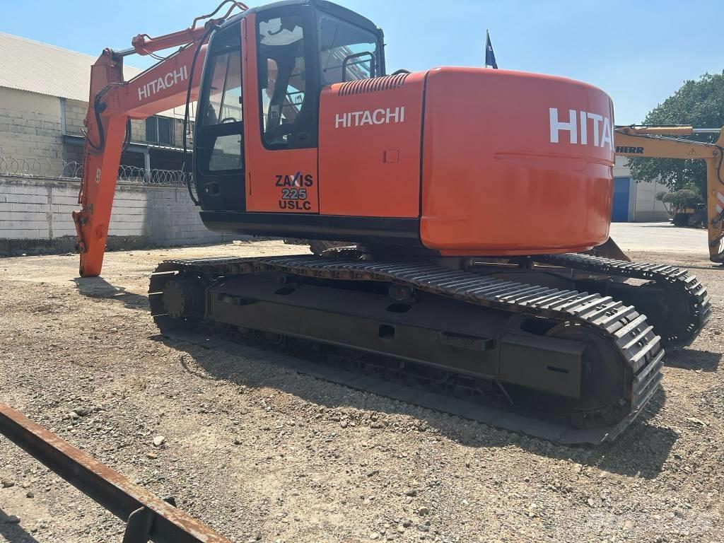 Hitachi ZX 225 Гусеничные экскаваторы