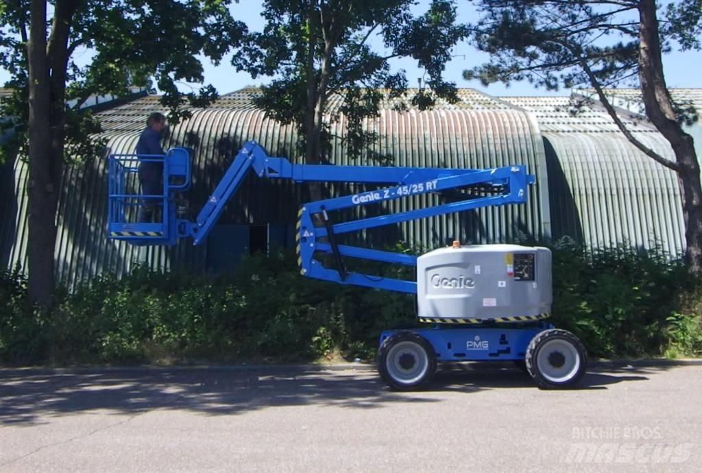 Genie Z45/25JRT Коленчатые подъемники