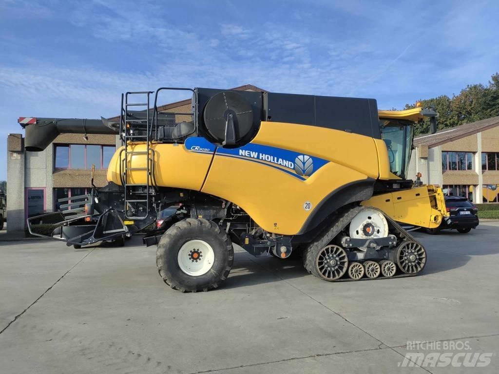 New Holland CR 9090 Зерноуборочные комбайны