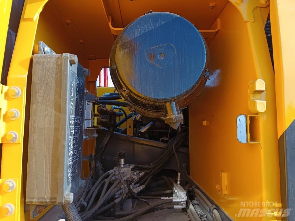 Volvo EC 250 Гусеничные экскаваторы