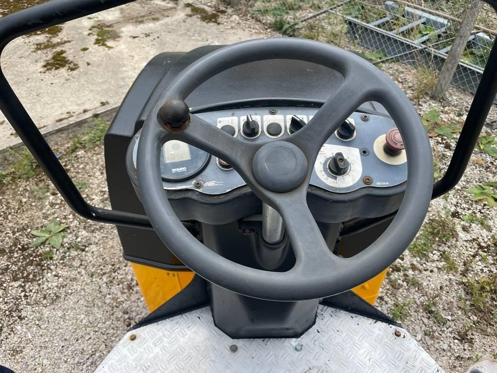 Bomag BW 120 AD-4 Катки тротуарные