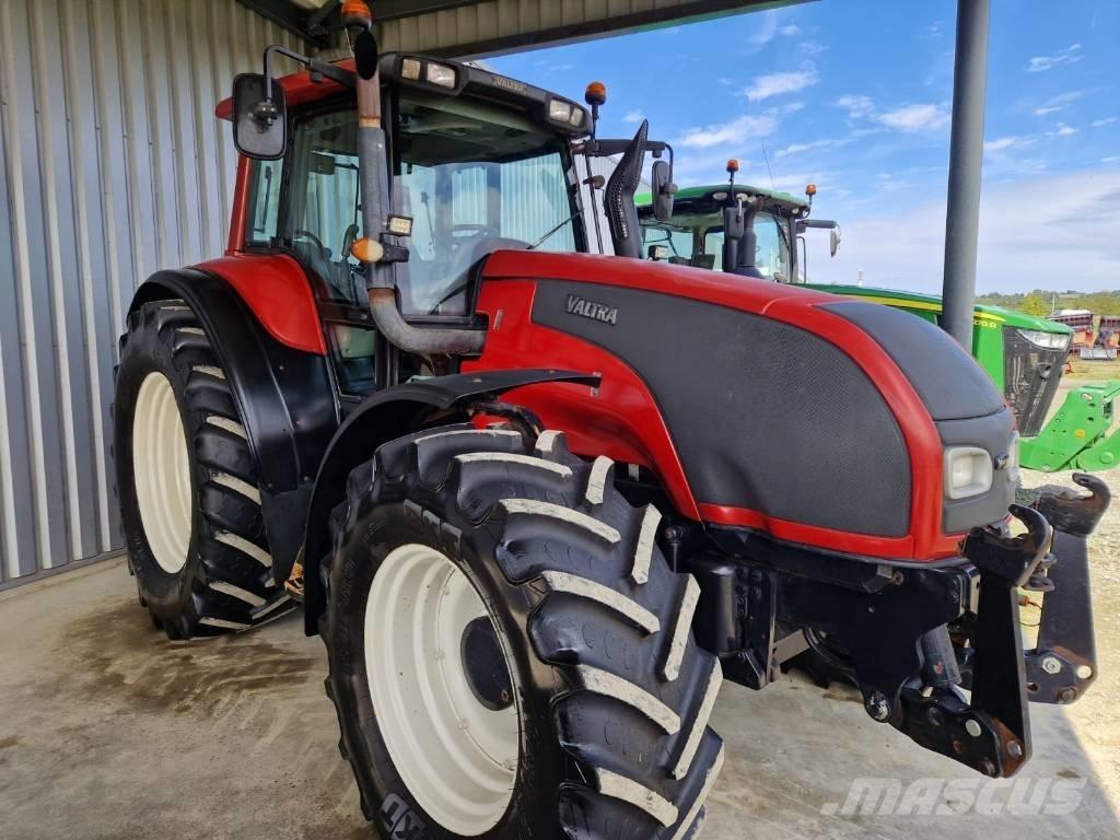 Valtra T 180 Трактора