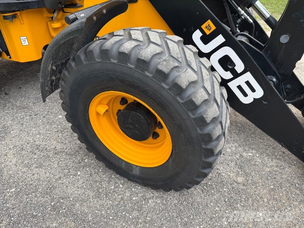 JCB 407 Фронтальные погрузчики