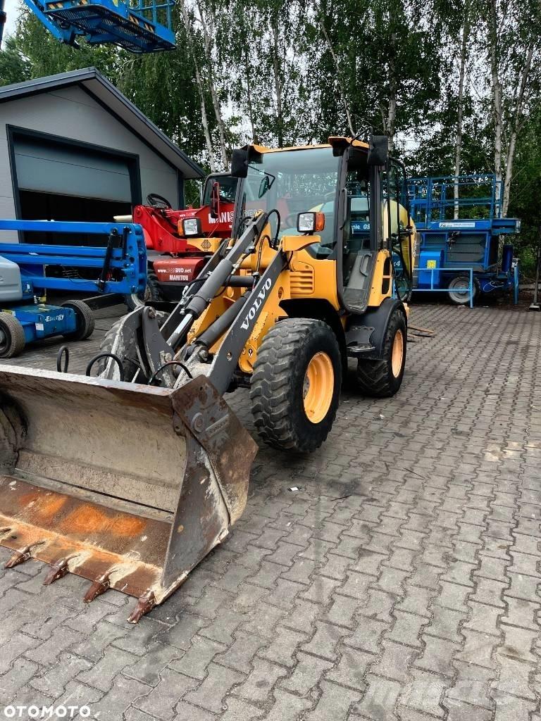 Volvo L 25 F Фронтальные погрузчики