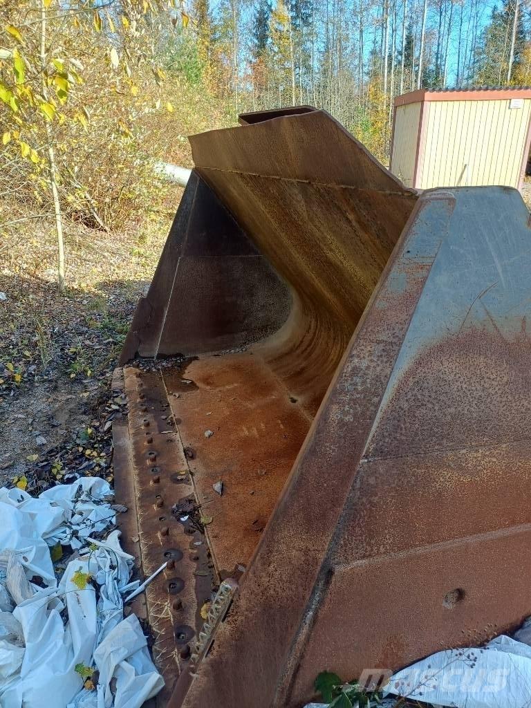 Volvo 120 Kauha Ковши