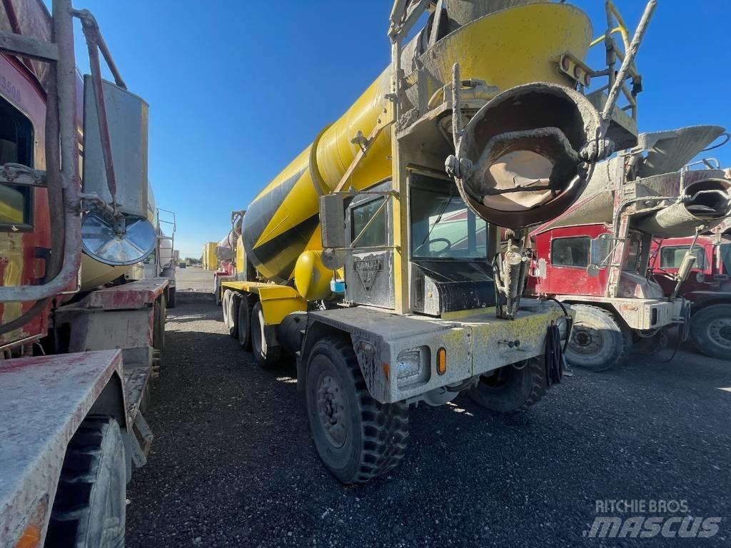 Terex Mixer Специальные грузовики