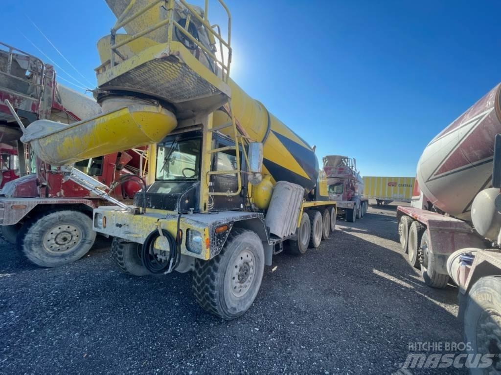 Terex Mixer Специальные грузовики