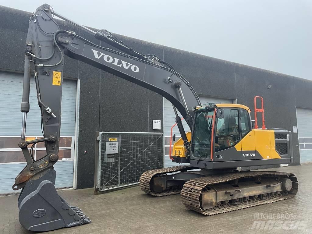 Volvo EC220E Гусеничные экскаваторы
