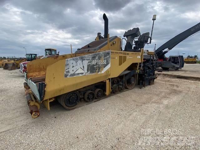 CAT AP1055E Асфальтоукладчики