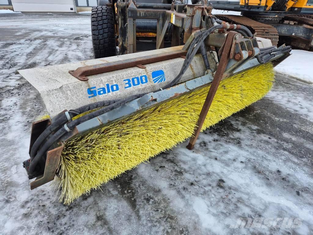 Salo 300 Avoharja Навесные щетки