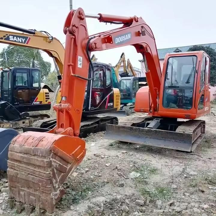 Doosan DH70-7 Гусеничные экскаваторы