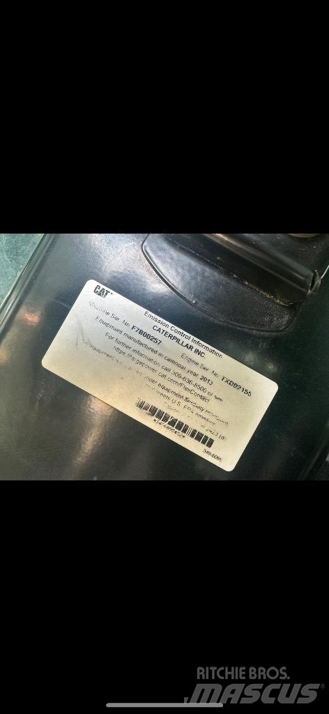 CAT 521 Валочно-пакетирующие машины