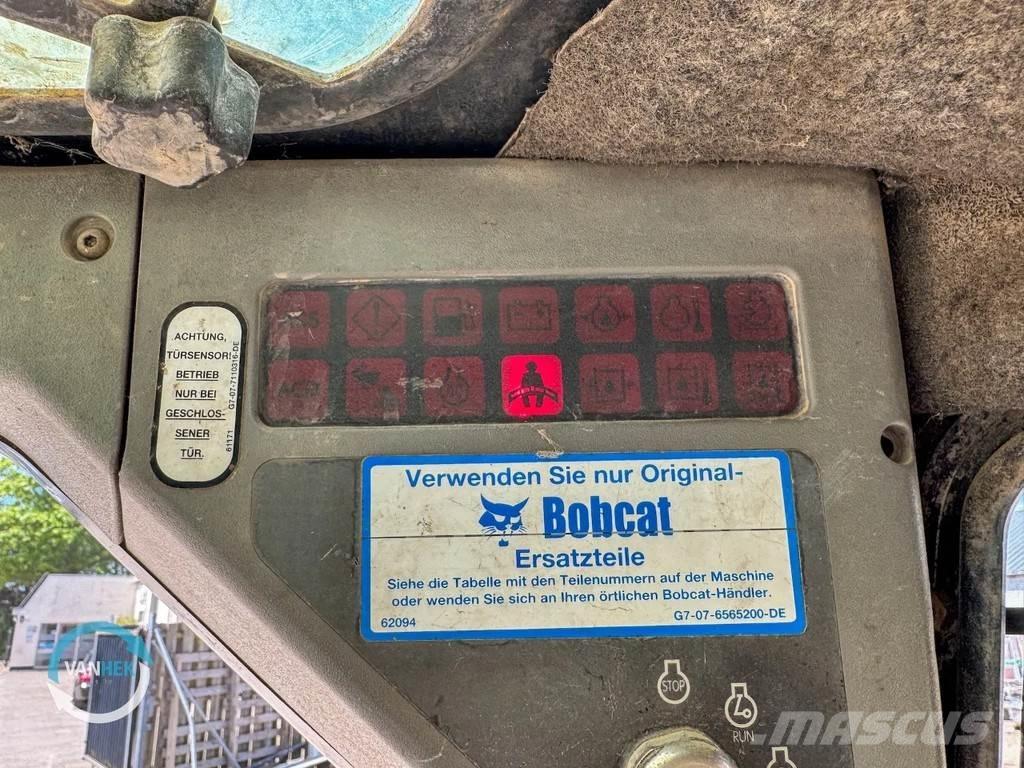 Bobcat S130 Мини-погрузчики