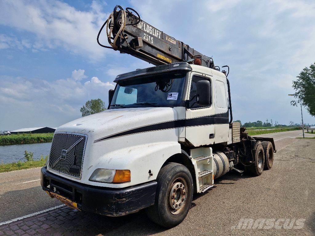 Volvo NH12.460 Седельные тягачи