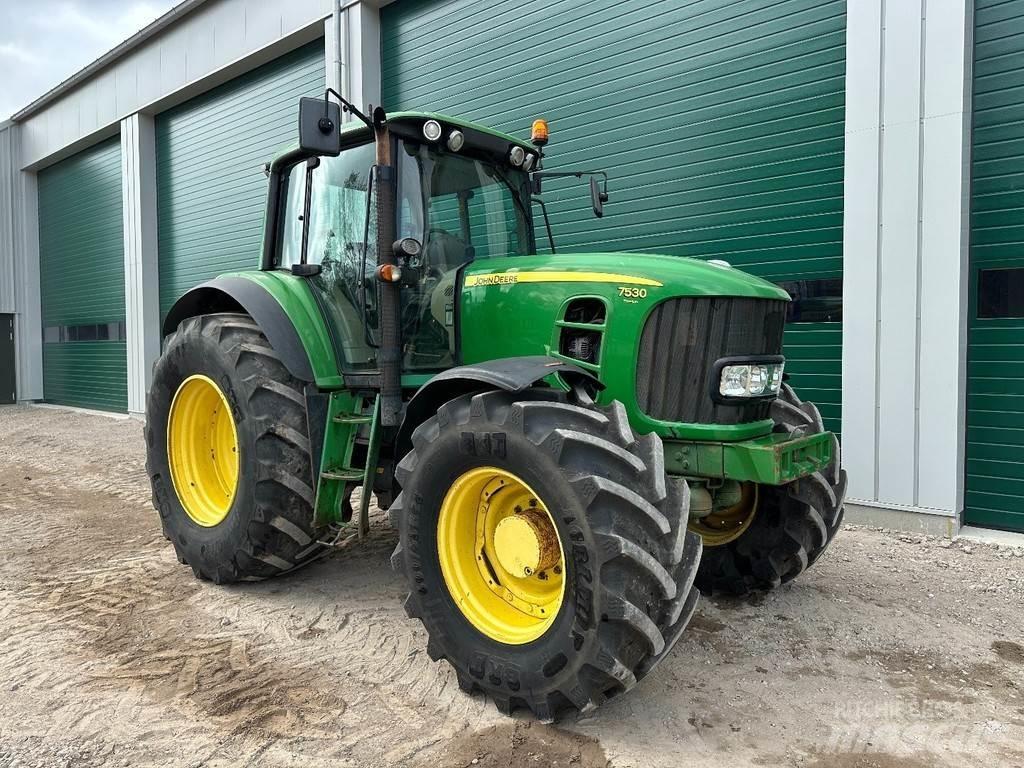 John Deere 7530 Трактора