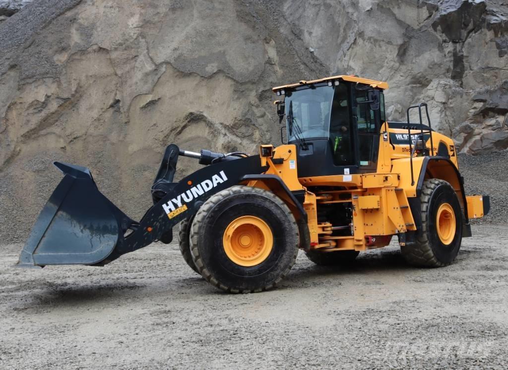 Hyundai HL 975 ACVT Фронтальные погрузчики