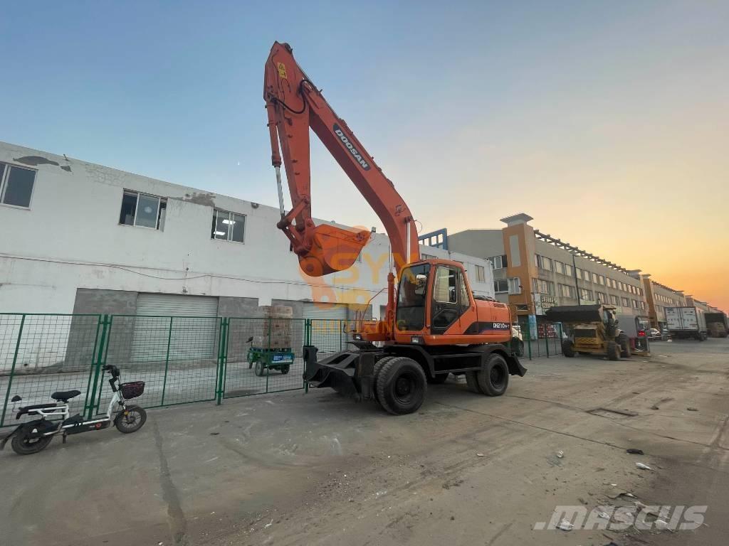 Doosan DH210W-7 Колёсные экскаваторы