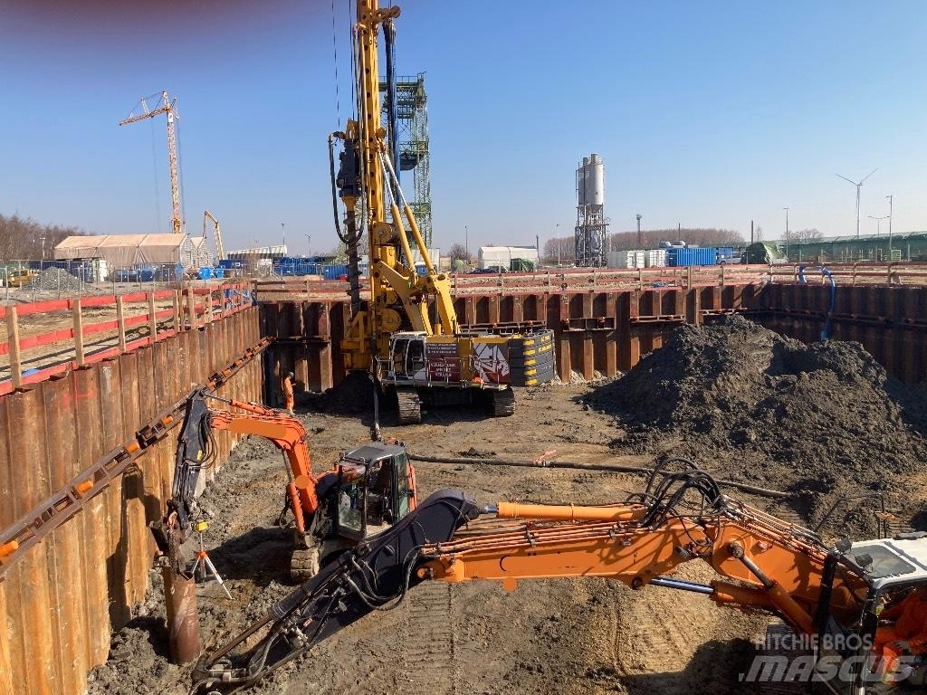 Bauer BG 30 H Гусеничные буровые установки
