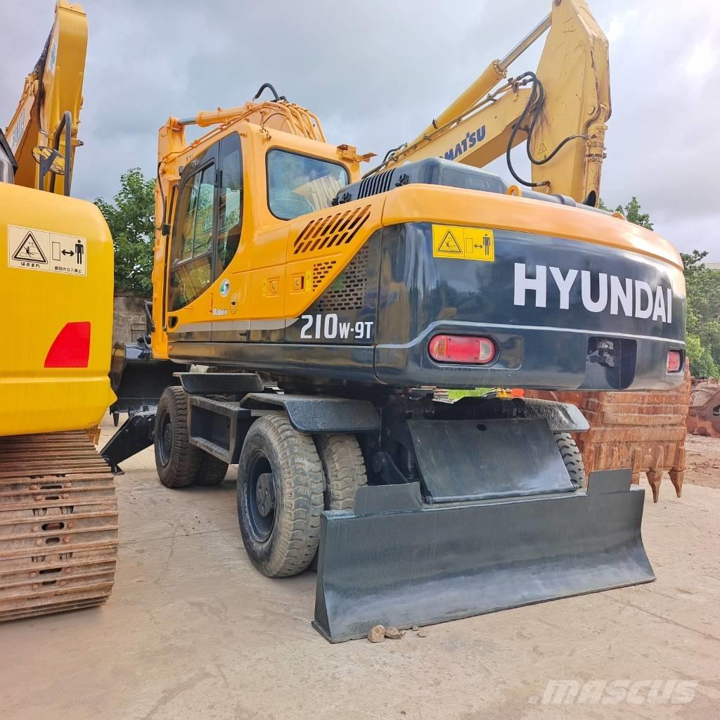 Hyundai 210W-9 Колёсные экскаваторы