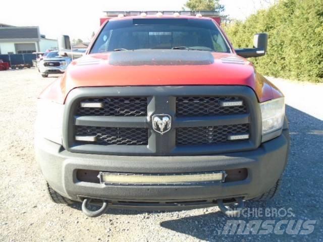 Dodge Ram 5500 Грузовые эвакуаторы