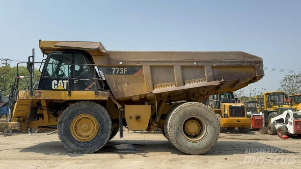 CAT 773 F Карьерные самосвалы