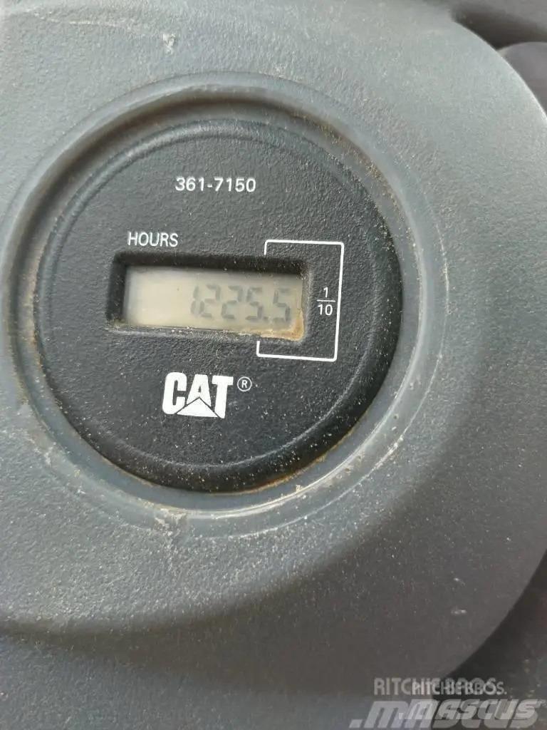 CAT CP 44 Грунтовые катки