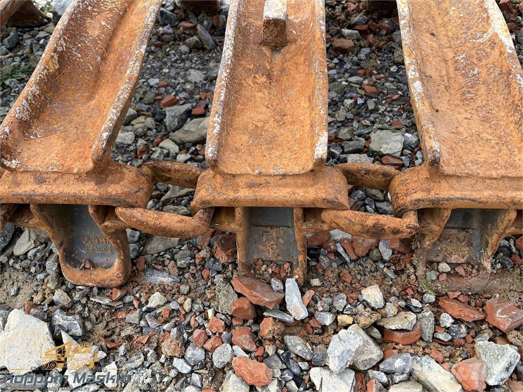 Clark ATF 600x26,5 Гусеницы и цепи