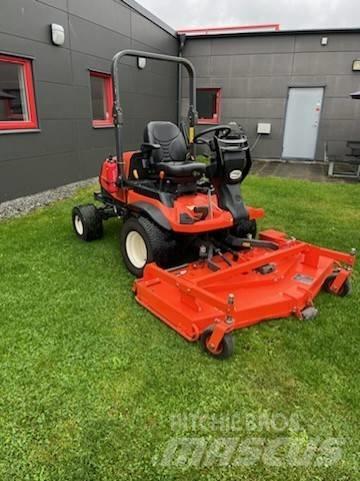 Kubota F 3890 Самоходные газонокосилки