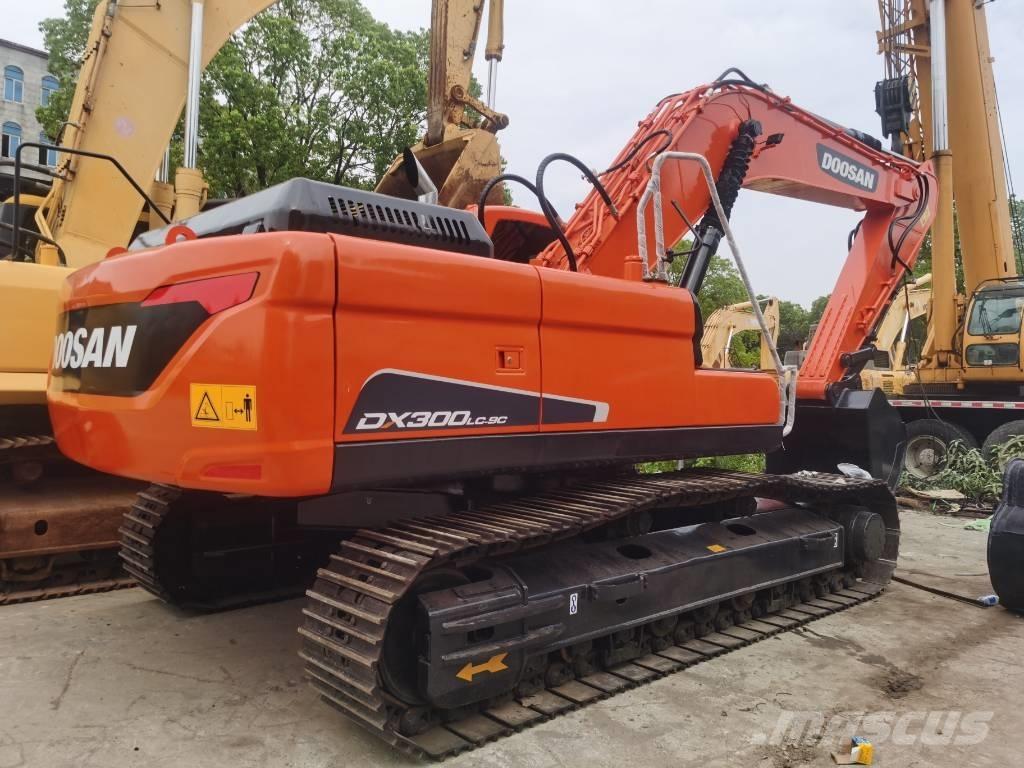 Doosan DX 300 LC Гусеничные экскаваторы