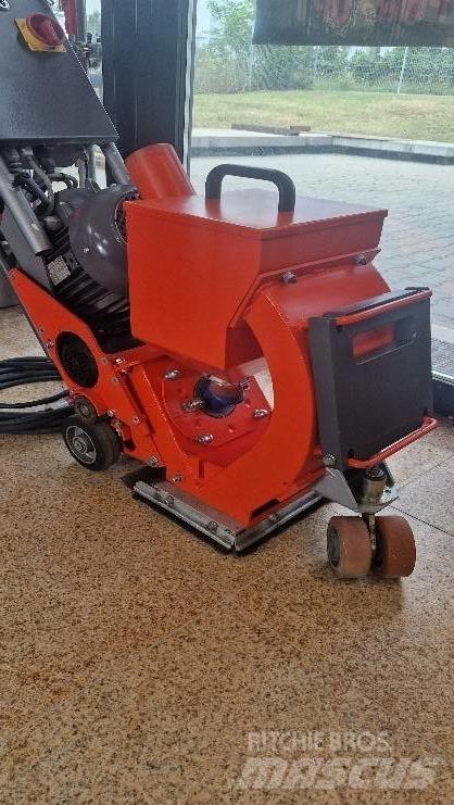 Husqvarna BS210E Строительная техника - Другие